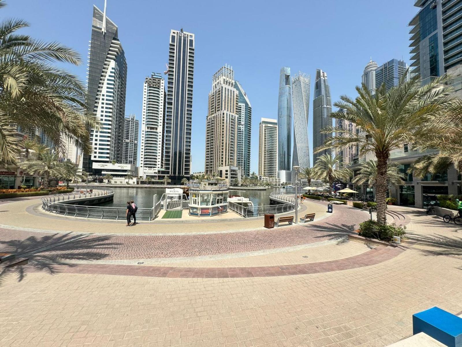 Spacious Studio Apartment In Dubai Marina Close To Metro And Beach Екстер'єр фото